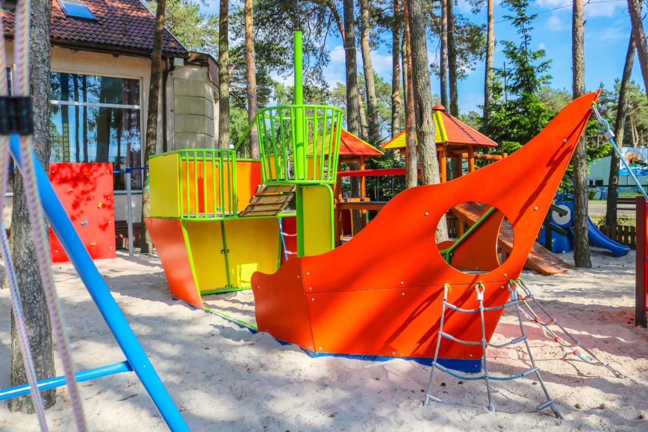 Osrodek Wypoczynkowy Relaks I Apartamenty Leba Bagian luar foto